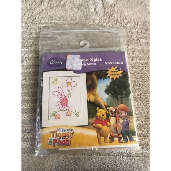 Disney Petite Piglet Simply Sewn Stitching - Picture 7 of 8